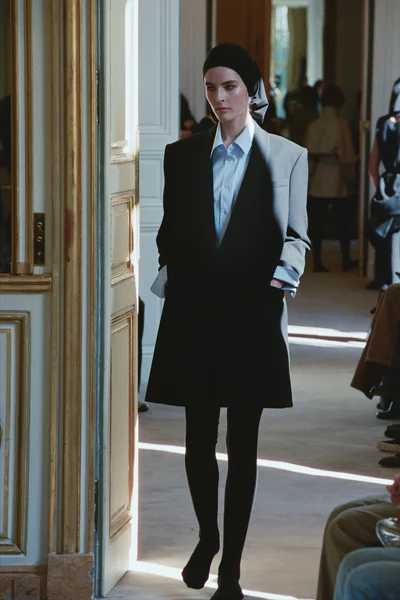 Look 25